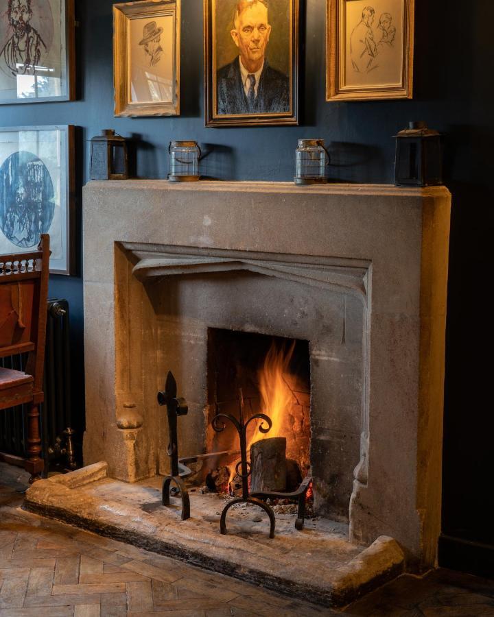 Hotel The Double Red Duke, Cotswolds Witney Exterior foto