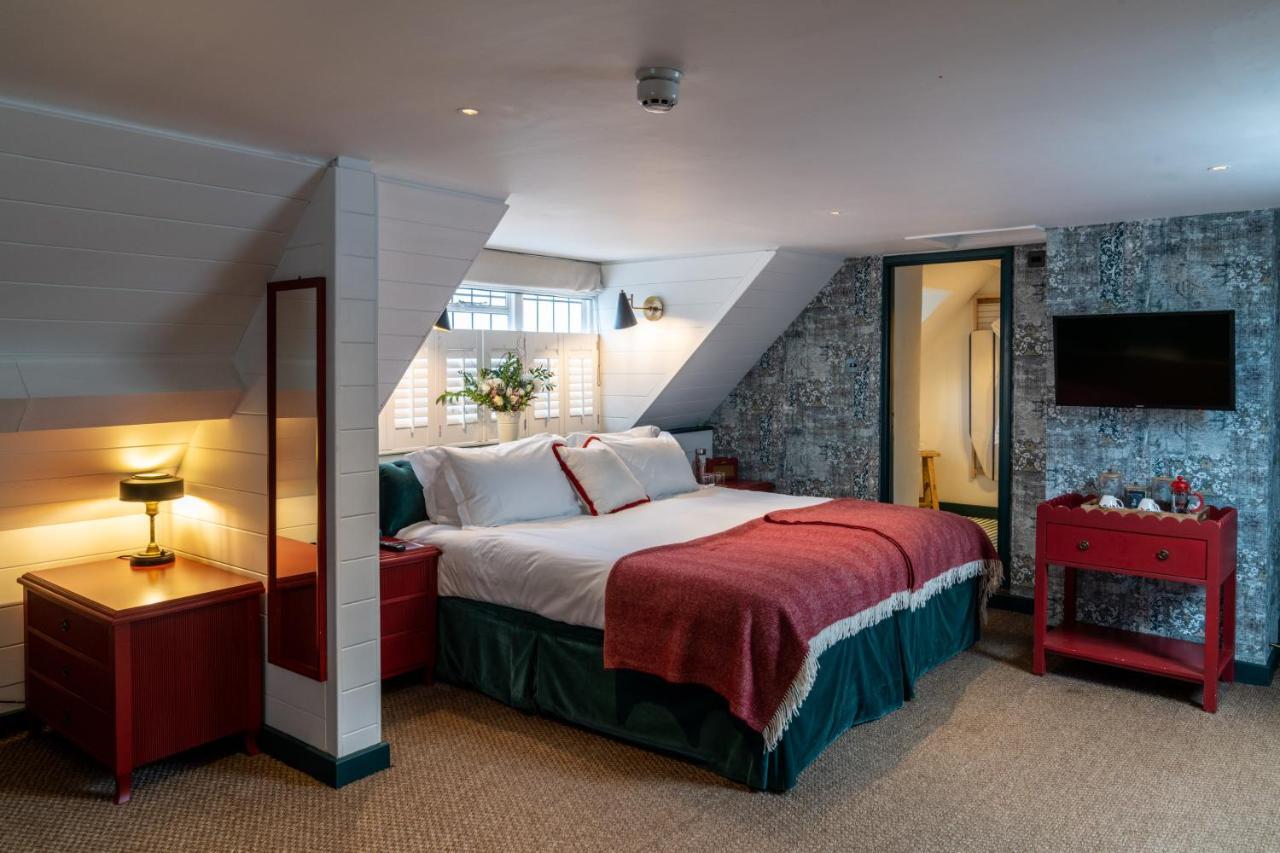 Hotel The Double Red Duke, Cotswolds Witney Exterior foto